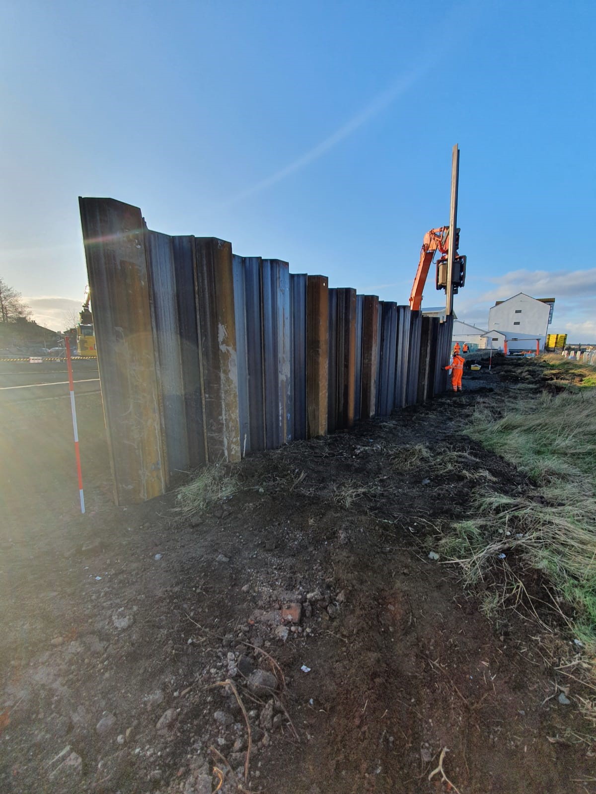 Sheet piles being installed at Yare Point, Cobholm (WP09)